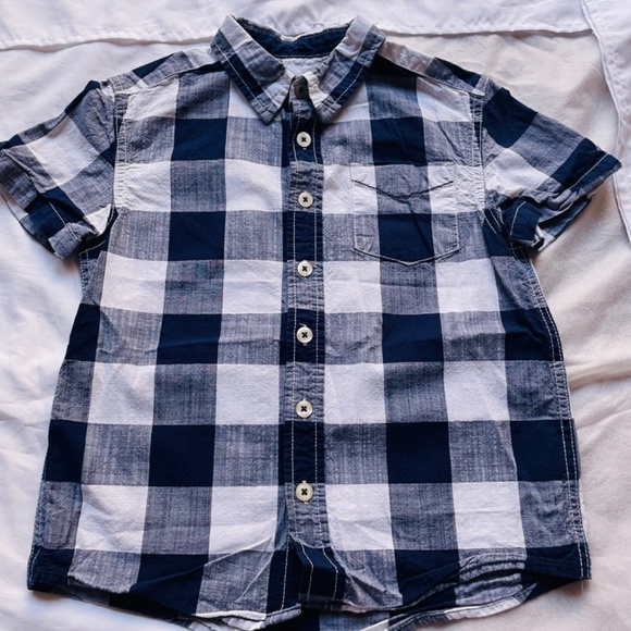 Cherokee Blue & White Button Down Short Sleeve Shirt, 5/6, EUC! - Picture 4 of 10